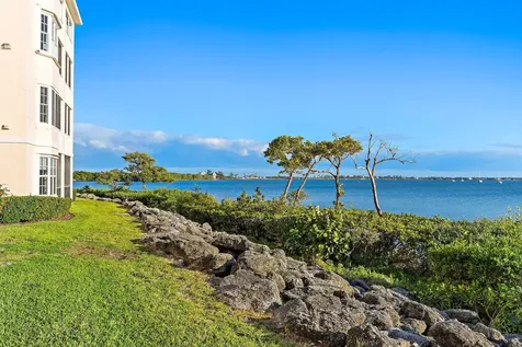 5800 Ne Island Cove Way Stuart FL 34996