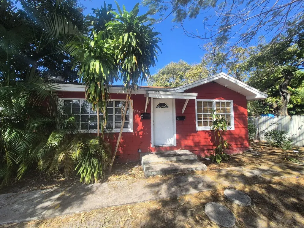 2327 Polk Street Hollywood FL 33020