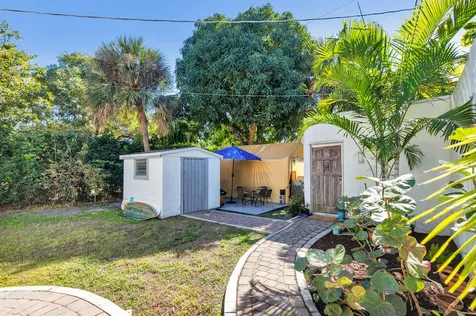 324 Pilgrim Road West Palm Beach FL 33405