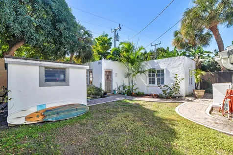 324 Pilgrim Road West Palm Beach FL 33405