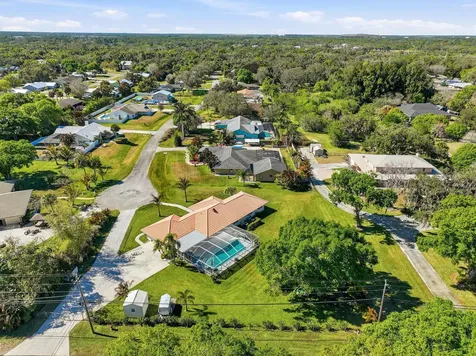 1100 Fleetwood Lane Fort Pierce FL 34982