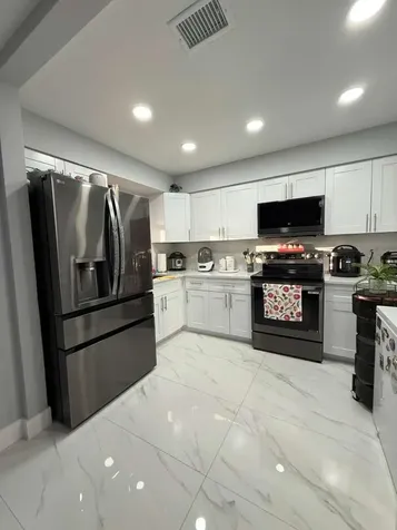 2403 Seaside Drive Greenacres FL 33463