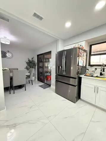 2403 Seaside Drive Greenacres FL 33463