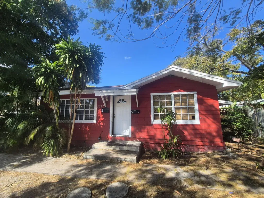 2327 Polk Street Hollywood FL 33020
