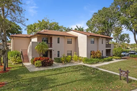 9265 Vista Del Lago Boca Raton FL 33428