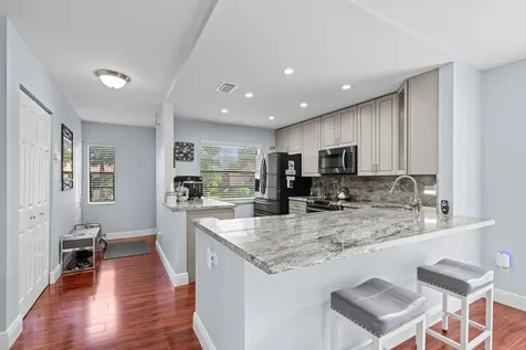 9265 Vista Del Lago Boca Raton FL 33428