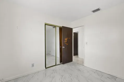 110 Sw 12th Avenue South Bay FL 33493