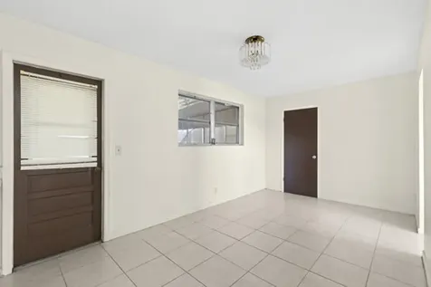 110 Sw 12th Avenue South Bay FL 33493