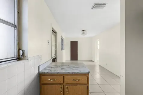 110 Sw 12th Avenue South Bay FL 33493