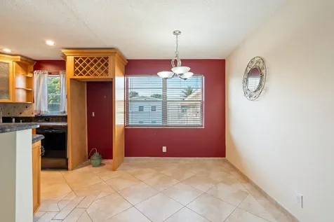 56 Windsor C West Palm Beach FL 33417
