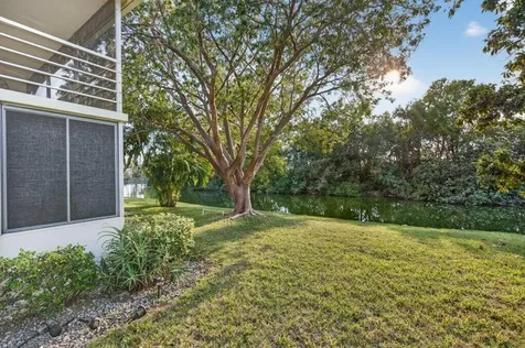 56 Windsor C West Palm Beach FL 33417