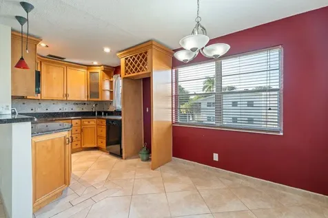 56 Windsor C West Palm Beach FL 33417