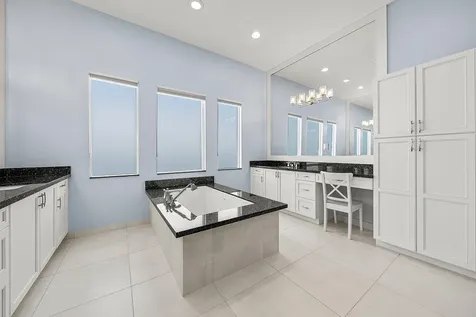 9930 Pecorino Isle Boynton Beach FL 33473
