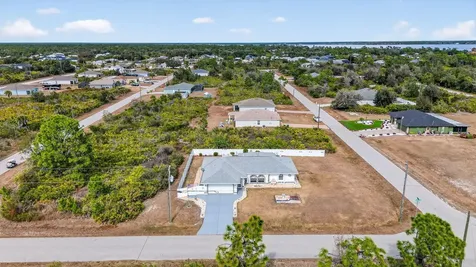 12320 Evelyn Avenue Port Charlotte FL 33981