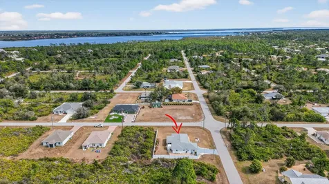12320 Evelyn Avenue Port Charlotte FL 33981
