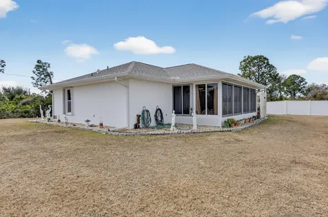 12320 Evelyn Avenue Port Charlotte FL 33981