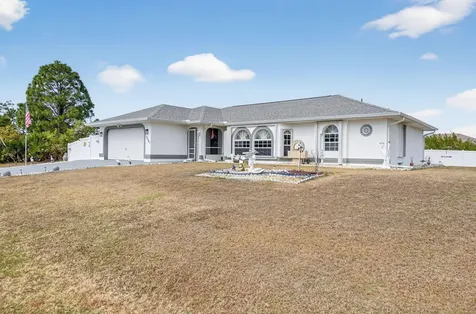 12320 Evelyn Avenue Port Charlotte FL 33981
