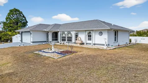 12320 Evelyn Avenue Port Charlotte FL 33981