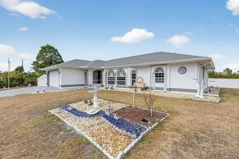 12320 Evelyn Avenue Port Charlotte FL 33981