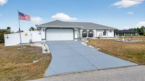 12320 Evelyn Avenue Port Charlotte FL 33981