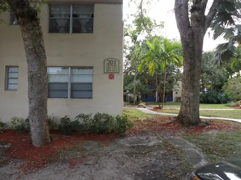201 Bonnie Boulevard Palm Springs FL 33461