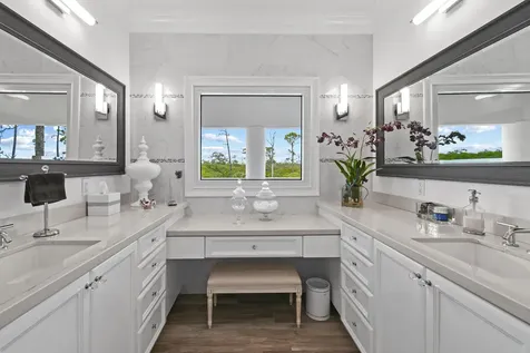 10561 Se Le Parc Jupiter FL 33458