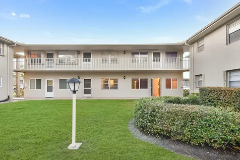 17 Lake Vista Trail Port Saint Lucie FL 34952