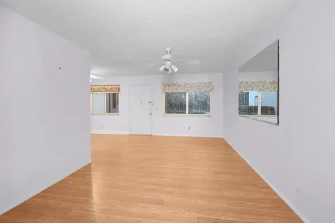 17 Lake Vista Trail Port Saint Lucie FL 34952