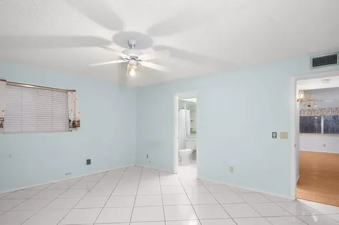 17 Lake Vista Trail Port Saint Lucie FL 34952