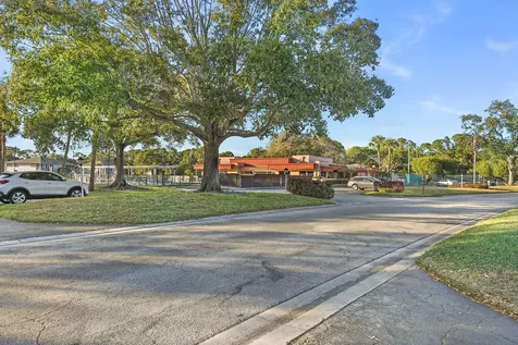 17 Lake Vista Trail Port Saint Lucie FL 34952