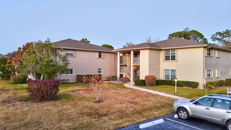 17 Lake Vista Trail Port Saint Lucie FL 34952