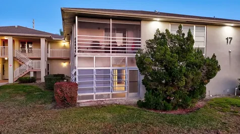 17 Lake Vista Trail Port Saint Lucie FL 34952