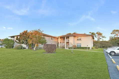 17 Lake Vista Trail Port Saint Lucie FL 34952