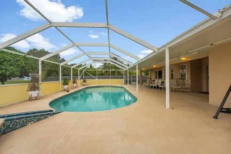 1402 Sw Doe Court Port Saint Lucie FL 34953
