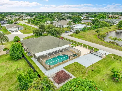 1402 Sw Doe Court Port Saint Lucie FL 34953