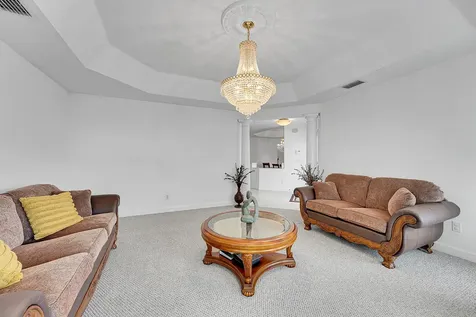 1402 Sw Doe Court Port Saint Lucie FL 34953