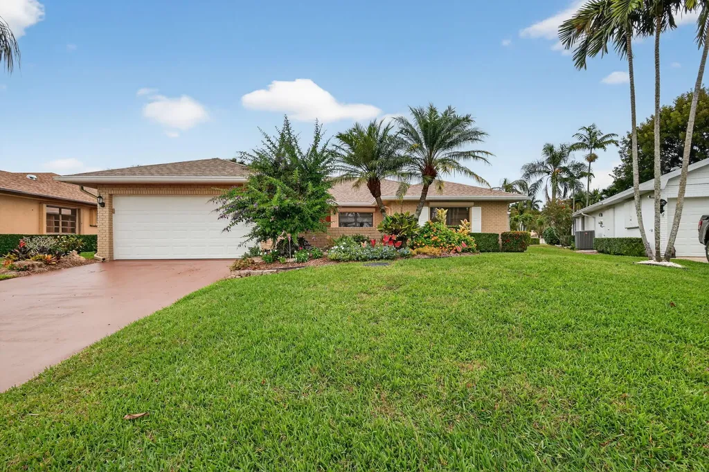 10659 Greentrail Drive Boynton Beach FL 33436