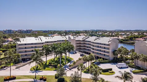 16940 Bay Street Jupiter FL 33477