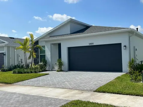 12800 SW Eleanor Drive Port Saint Lucie FL 34987