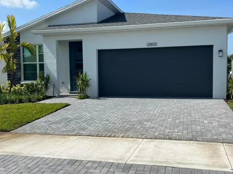 12800 SW Eleanor Drive Port Saint Lucie FL 34987