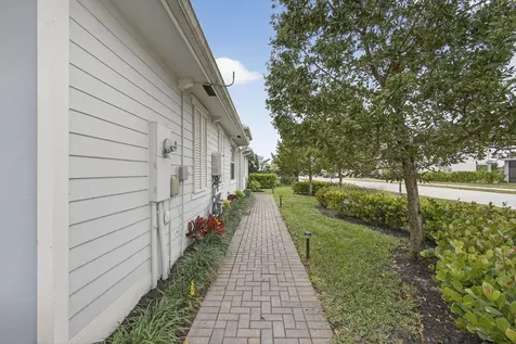 1333 Haywagon Trail Loxahatchee FL 33470