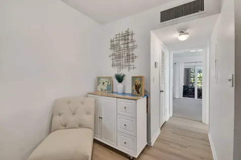 2286 Lake Osborne Drive Lake Worth Beach FL 33461