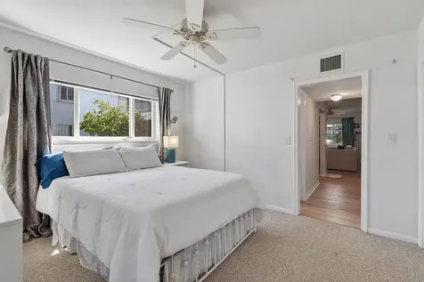 2286 Lake Osborne Drive Lake Worth Beach FL 33461