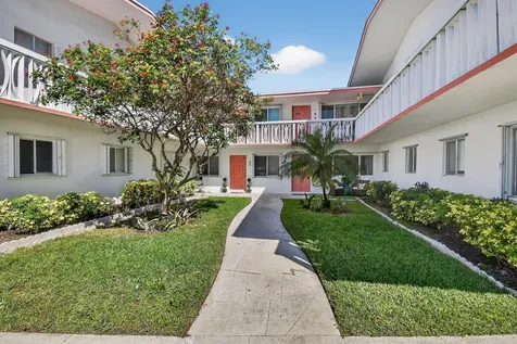 2286 Lake Osborne Drive Lake Worth Beach FL 33461