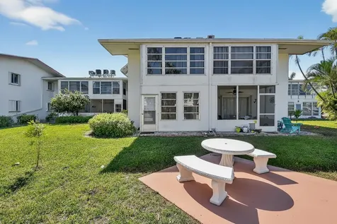 2286 Lake Osborne Drive Lake Worth Beach FL 33461