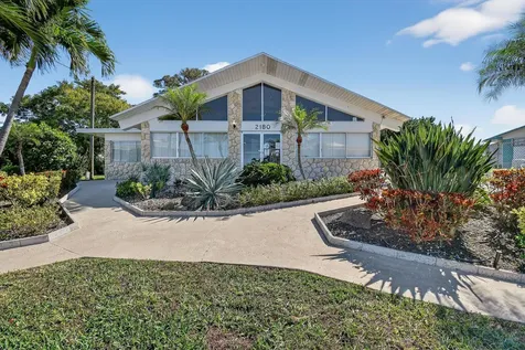 2286 Lake Osborne Drive Lake Worth Beach FL 33461