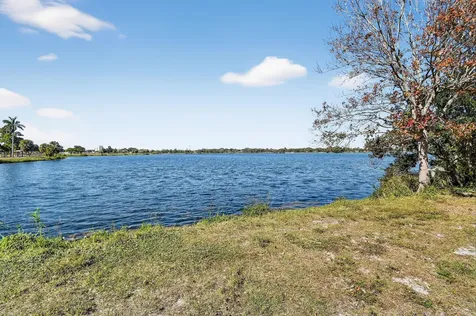 2286 Lake Osborne Drive Lake Worth Beach FL 33461