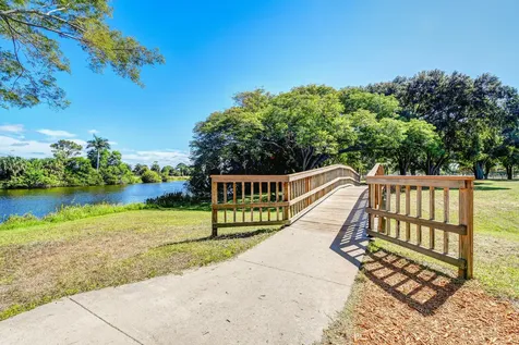 2286 Lake Osborne Drive Lake Worth Beach FL 33461