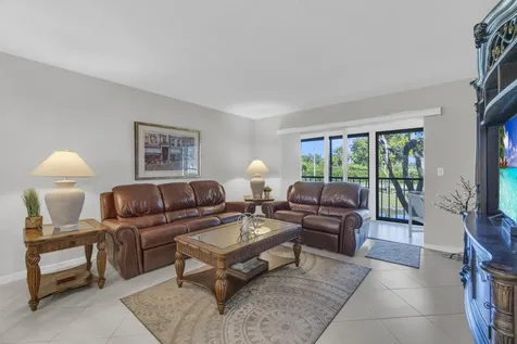 7185 Huntington Lane Delray Beach FL 33446