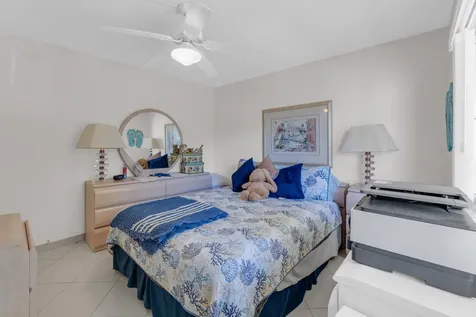 7185 Huntington Lane Delray Beach FL 33446